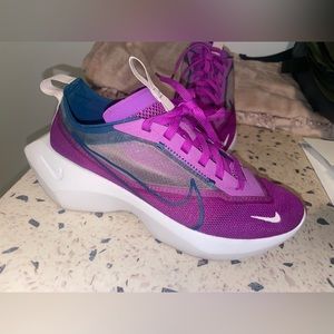 Purple Nike Vistalite women’s sneakers